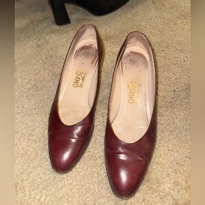 Vintage Salvatore Ferragamo Burgundy Leather Kitten Heels